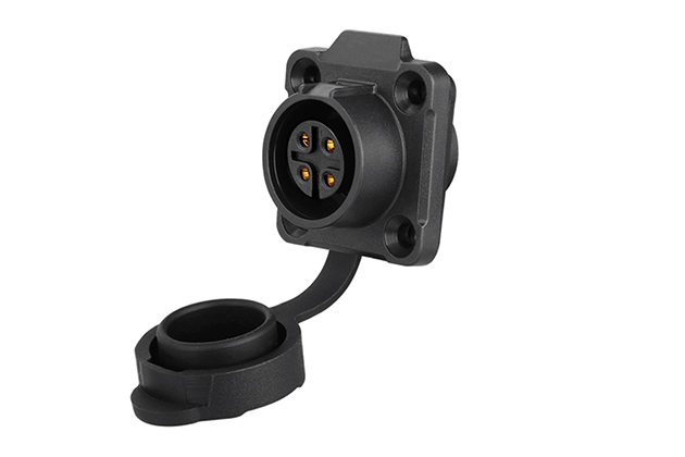 4芯塑料四孔母插座